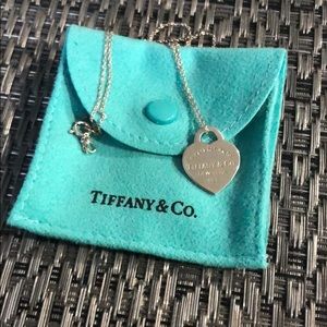 Tiffany & Co. Return to Tiffany Heart Pendant